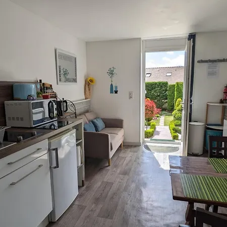 Lejlighed Sur Jardin A Fontainebleau